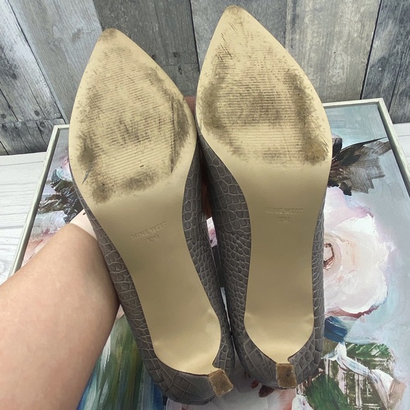 Nine West Eara Gray Faux Croc Print Leather Heels Size 10 - Picture 11 of 12